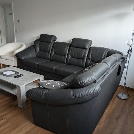 Schoene Einfache Ferienwohnung Zwischen Stadt Und Meer Вилхелмсхафен Екстериор снимка