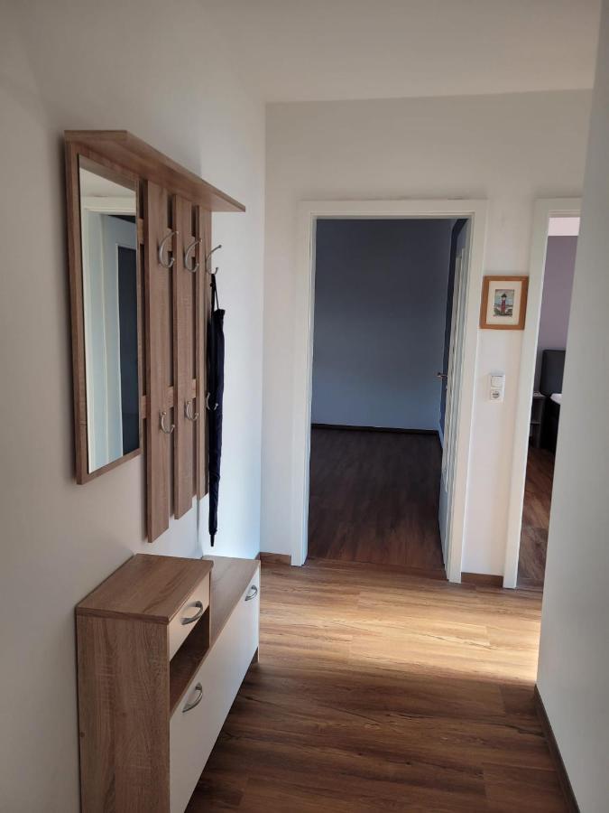 Schoene Einfache Ferienwohnung Zwischen Stadt Und Meer Вилхелмсхафен Екстериор снимка