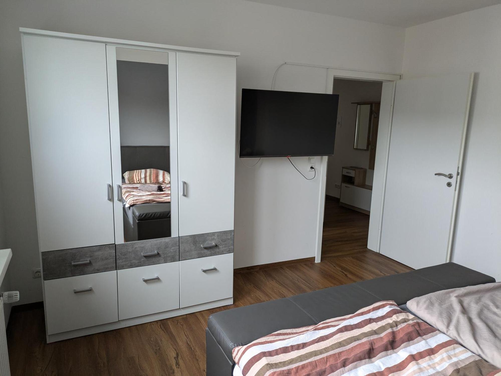 Schoene Einfache Ferienwohnung Zwischen Stadt Und Meer Вилхелмсхафен Екстериор снимка